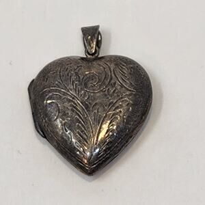 Sterling Silver Puffy Heart Locket Pendant Vintage Keepsake Swirl Engraved